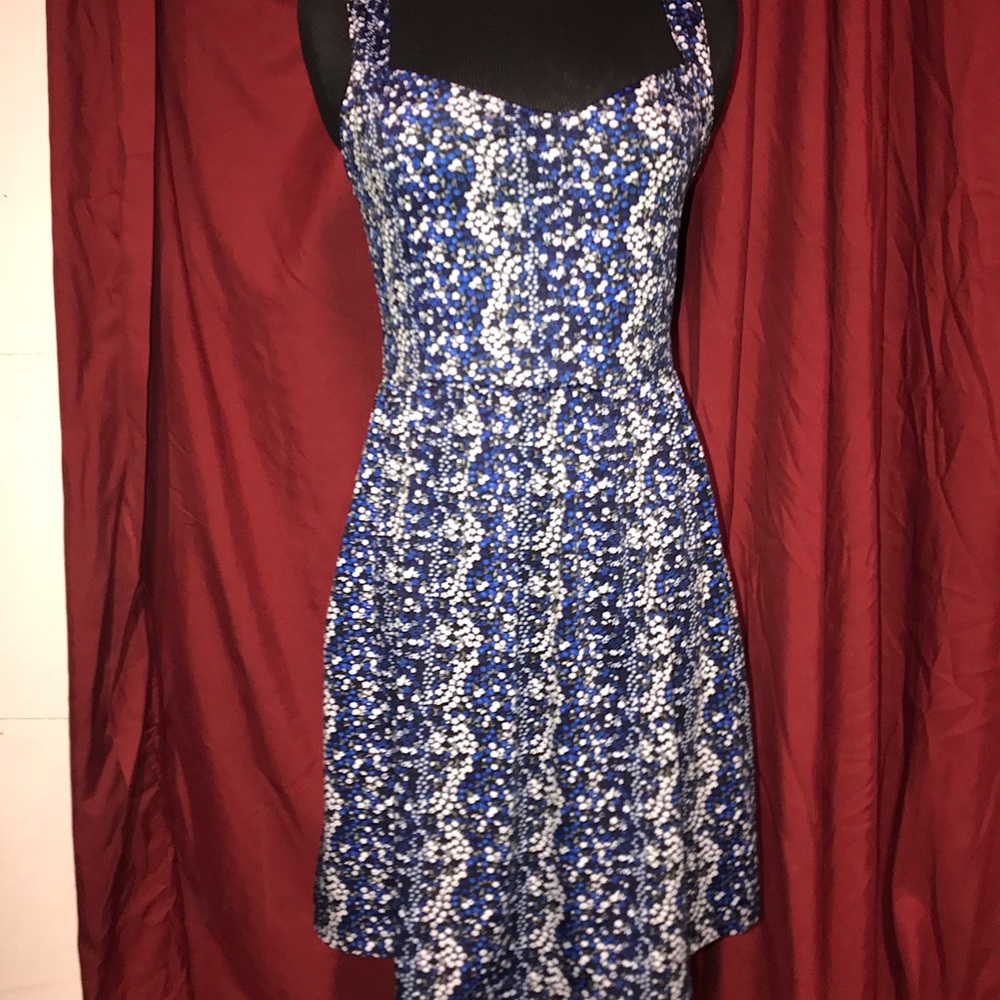 🌟✨SALE!✨🌟 💙Floral dress!💙